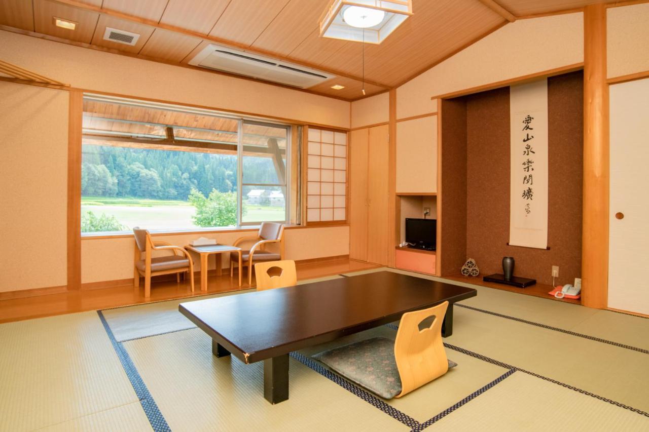 Yurari Hotel Tadami Екстериор снимка