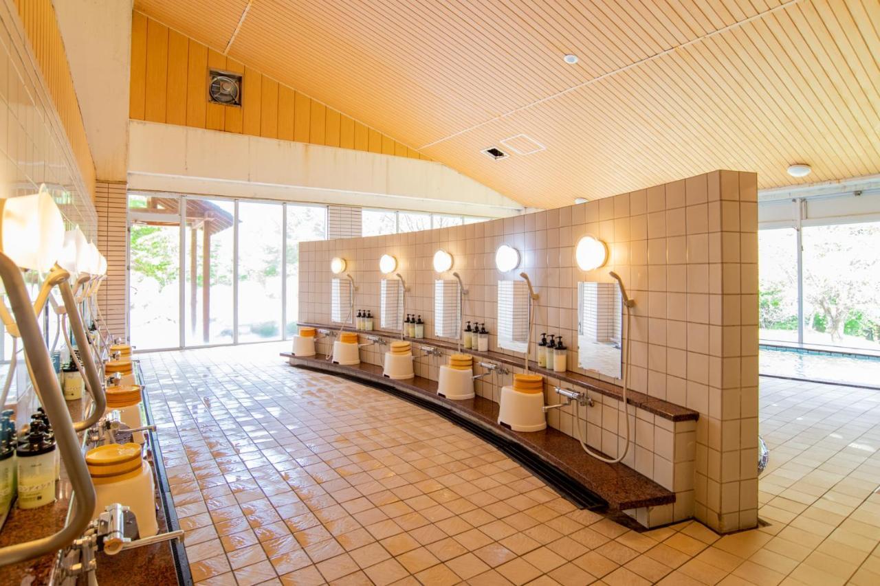 Yurari Hotel Tadami Екстериор снимка