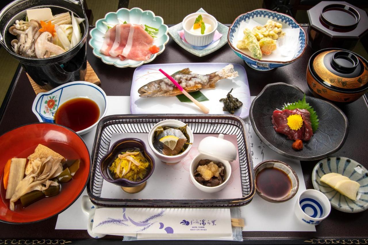 Yurari Hotel Tadami Екстериор снимка