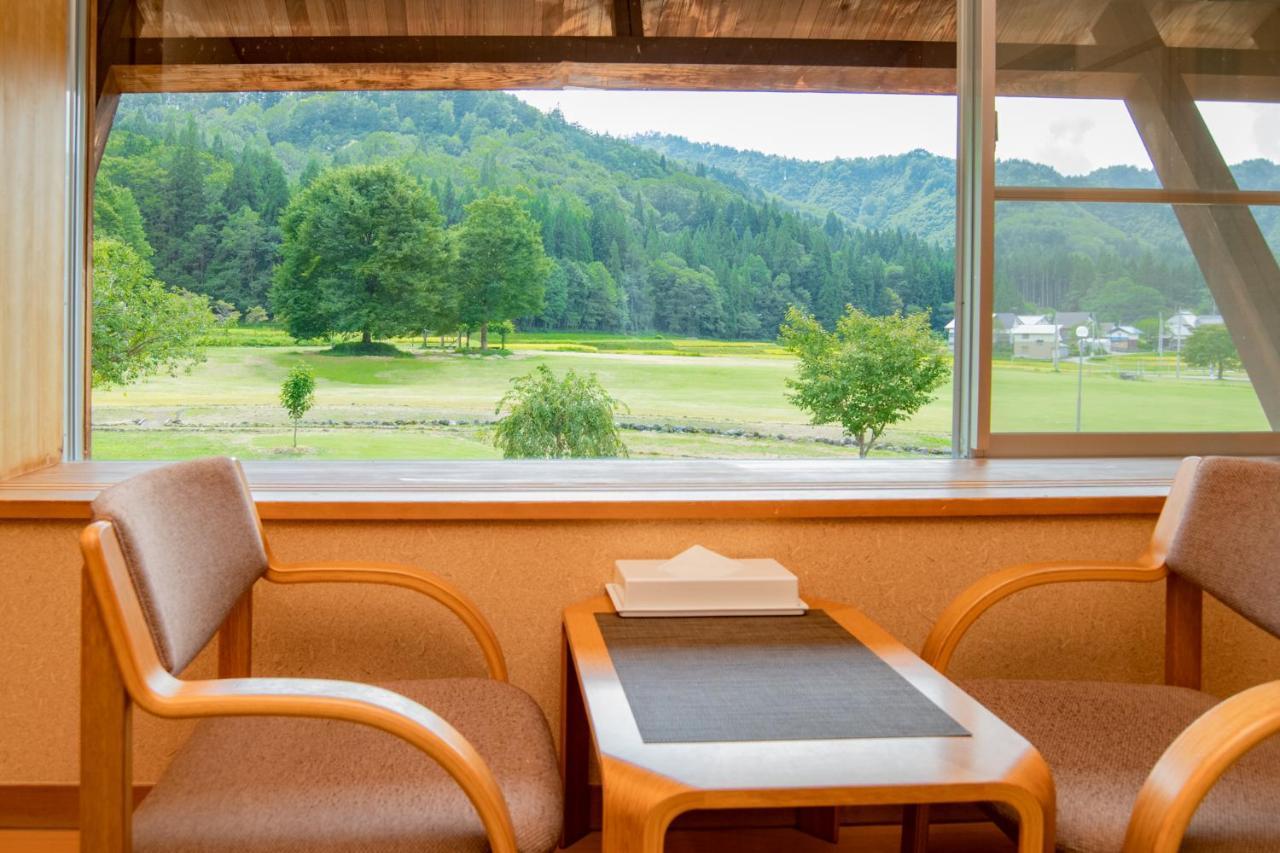 Yurari Hotel Tadami Екстериор снимка